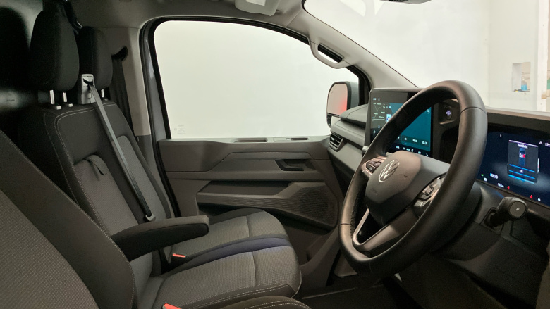 Volkswagen Transporter T32 Swb Electric 160kW 65kWh Commerce Pro Van Auto